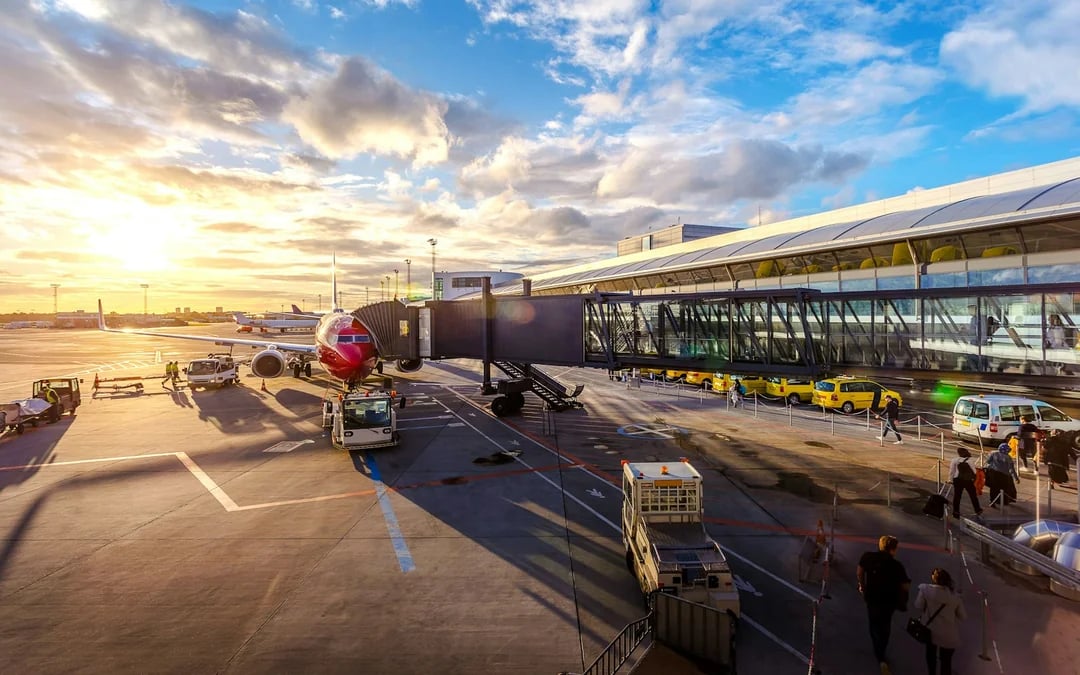 Copenhagen Airport (CPH) to Central Copenhagen Hotel Private One-Way Transfer Image 2