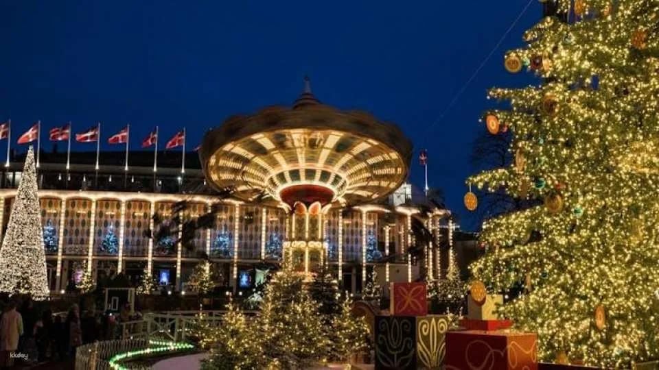 Copenhagen card-HOP with 40+ attractions and hop-on hop-ff bus