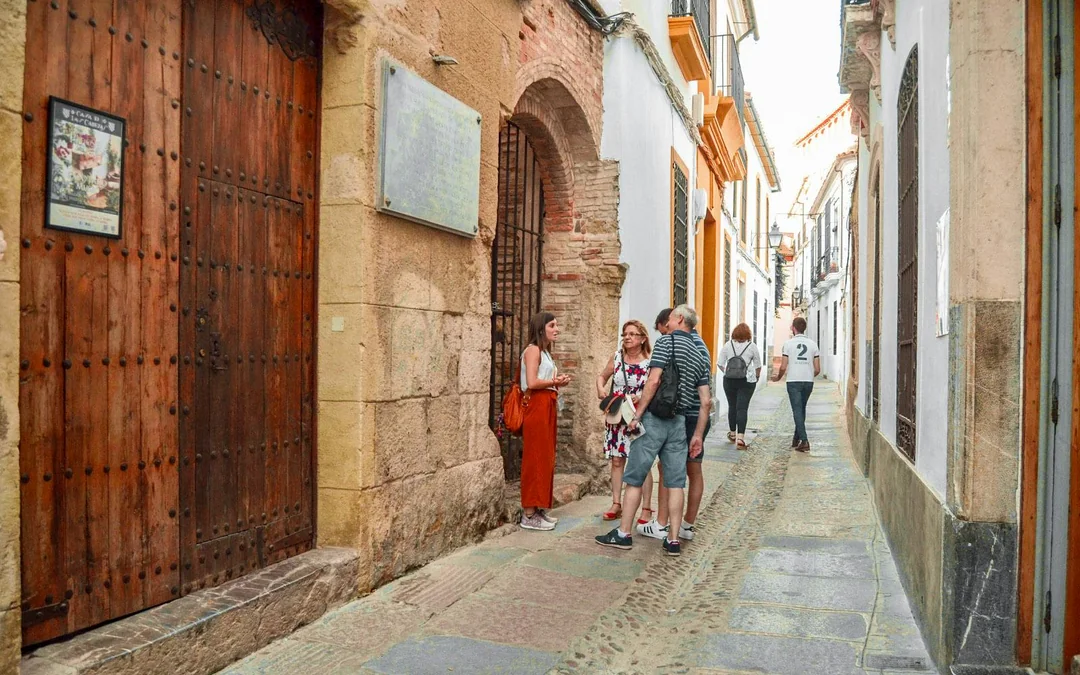 Cordoba Mosque-Cathedral & Jewish Quarter Guided Tour with Optional Alcázar Visit Image 4