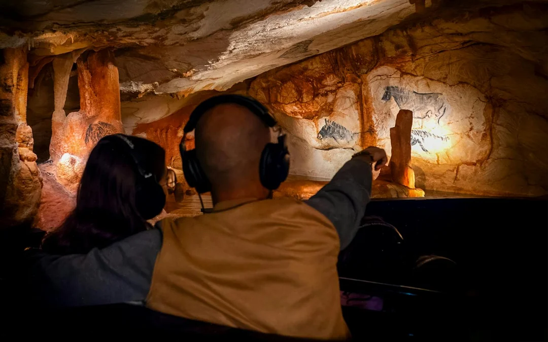Cosquer Cave Entry Ticket + City Tour With Audio Guide Image 4