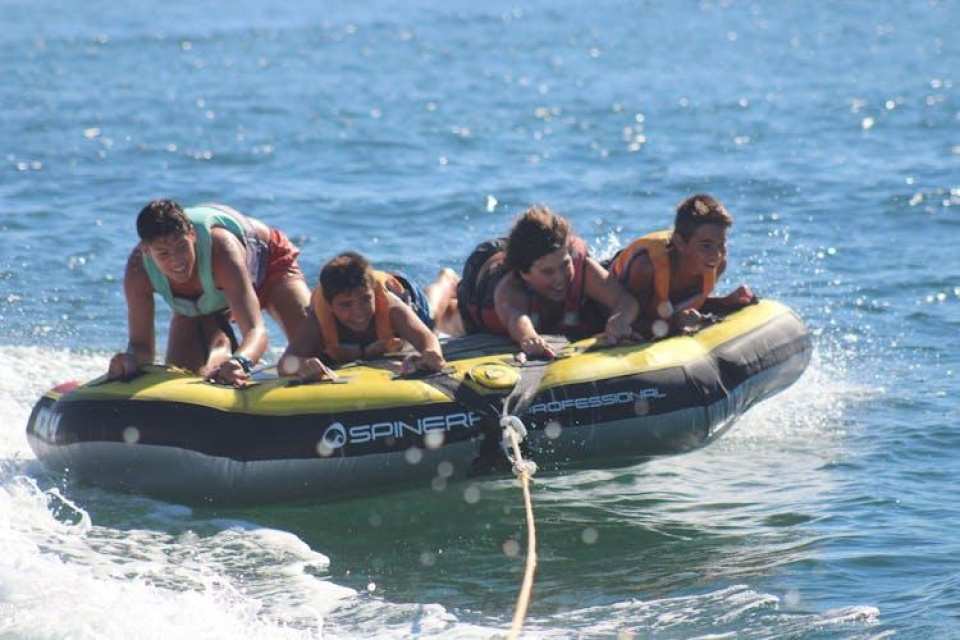 Crazy cookie boat experience in Armação de Pêra