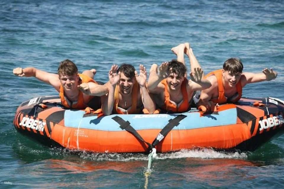 Crazy cookie boat experience in Armação de Pêra