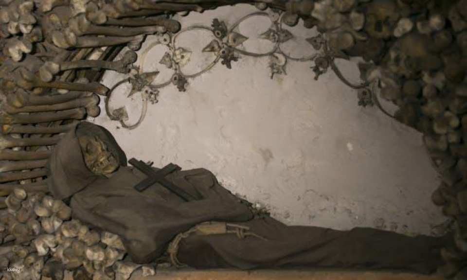 Crypts and Catacombs of Rome Skip-The-Line Tour