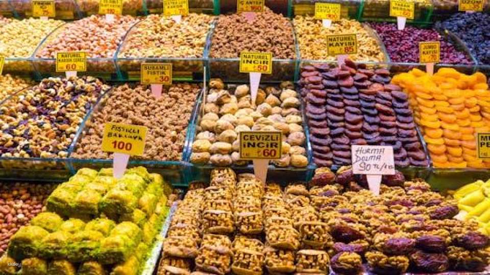 Culinary walk with Kadikoy (Chalcedon) treasures