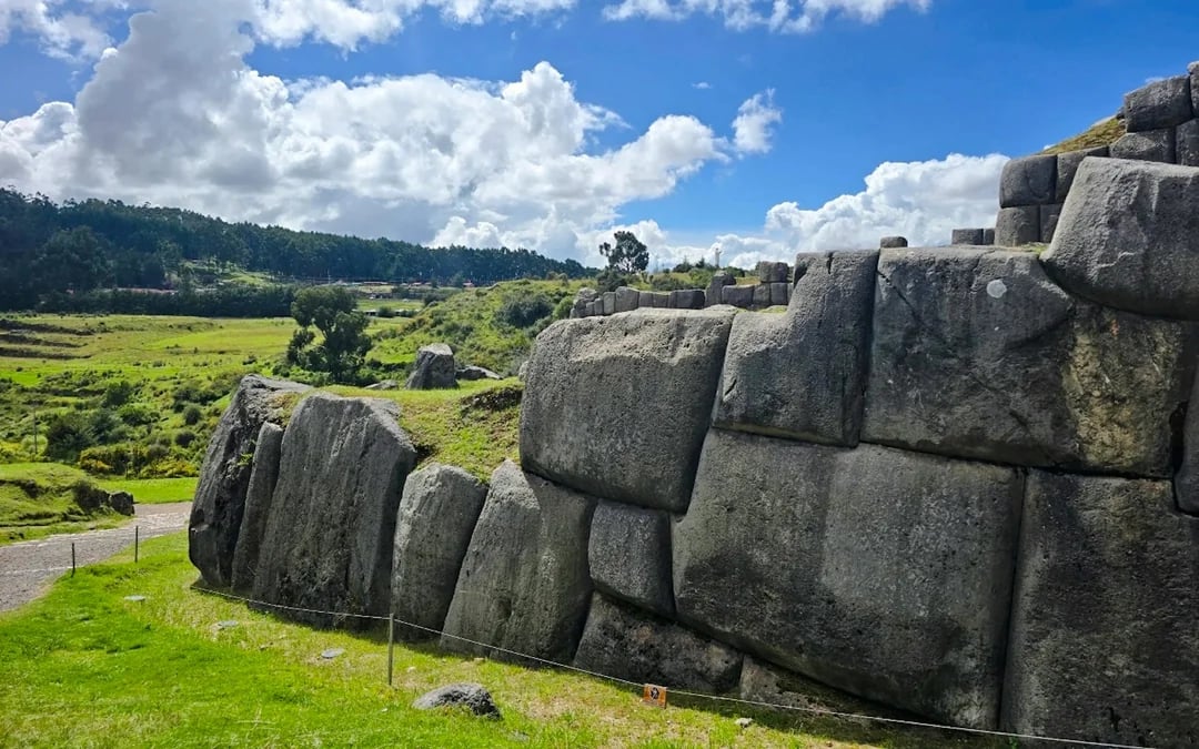 Cusco Guided City Tour with Sacsayhuaman and Q'enco Image 2