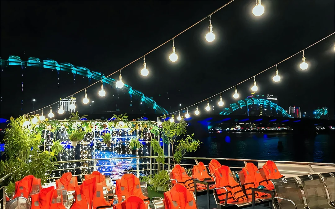 Da Nang: My Xuan Night Cruise on Han River Image 2