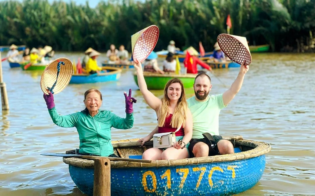 Da Nang or Hoi An Small-Group Tour: Cam Thanh Coconut Forest and Hoi An Ancient Town with Lantern Release Image 5