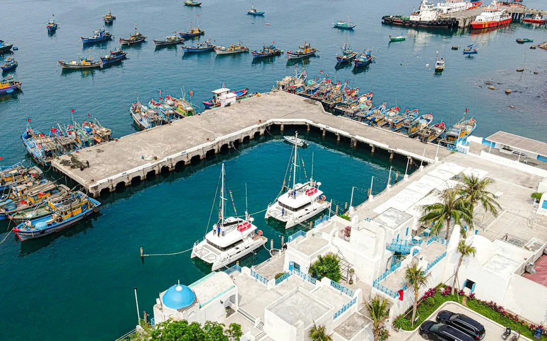 Da Nang Private Instagram Cafés & Photo Spots Walking Tour with Coffee Tasting Image 6