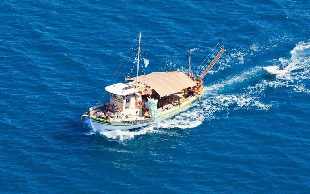 Daily Cruise from Argostoli with Lunch & Wine Image 1