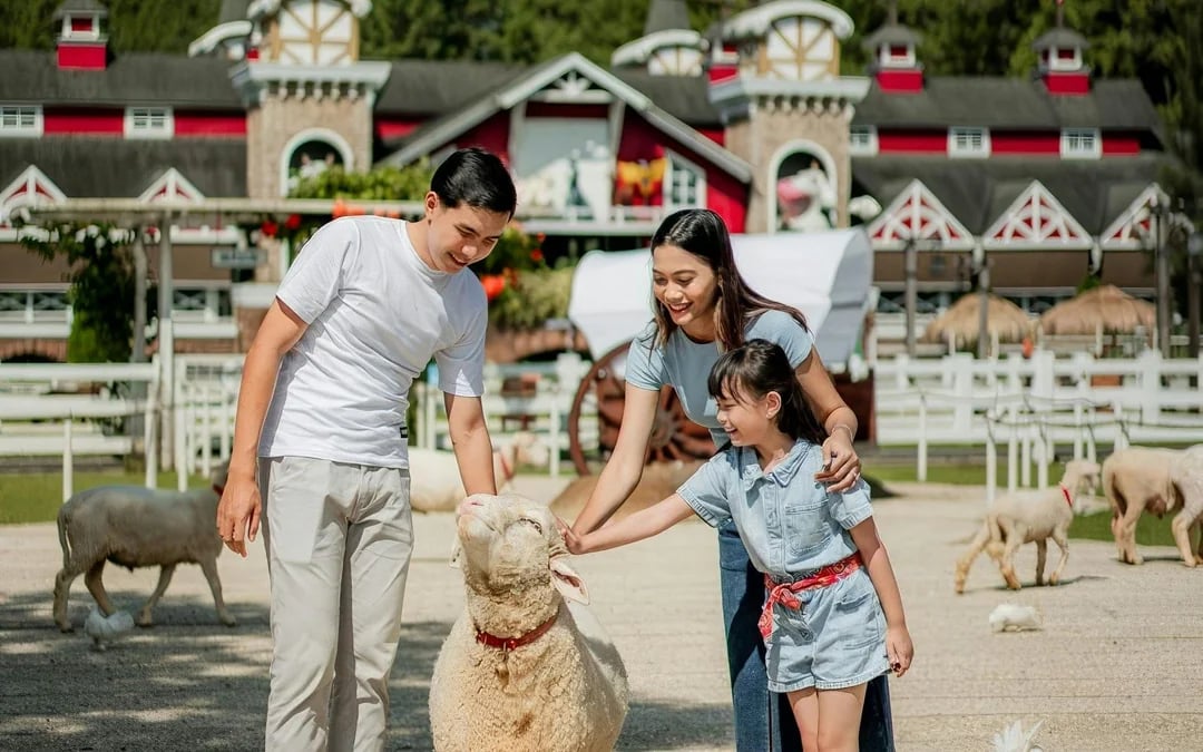 Dairyland Farm Theme Park Puncak Tickets Image 2