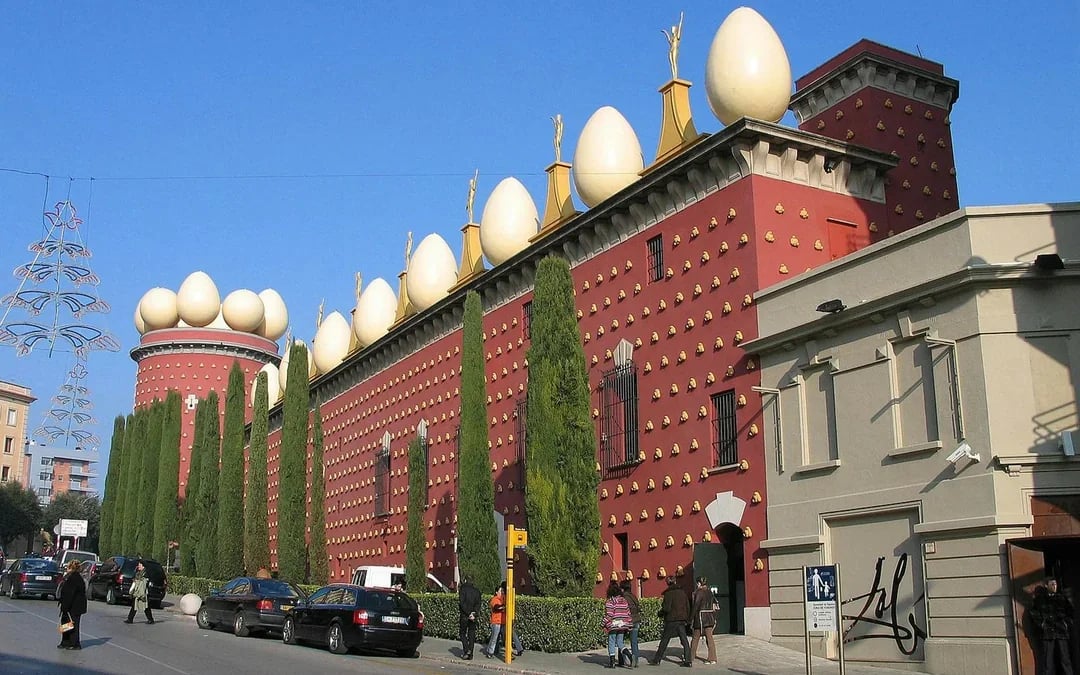 Dali's Figueres and Girona Image 1