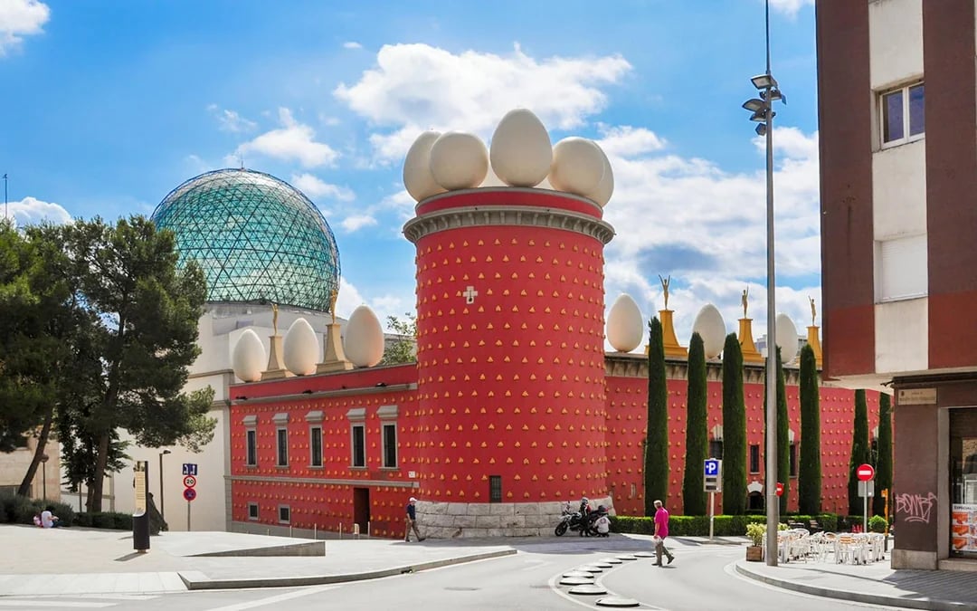 Dalí Theatre-Museum Guided Tour Image 4