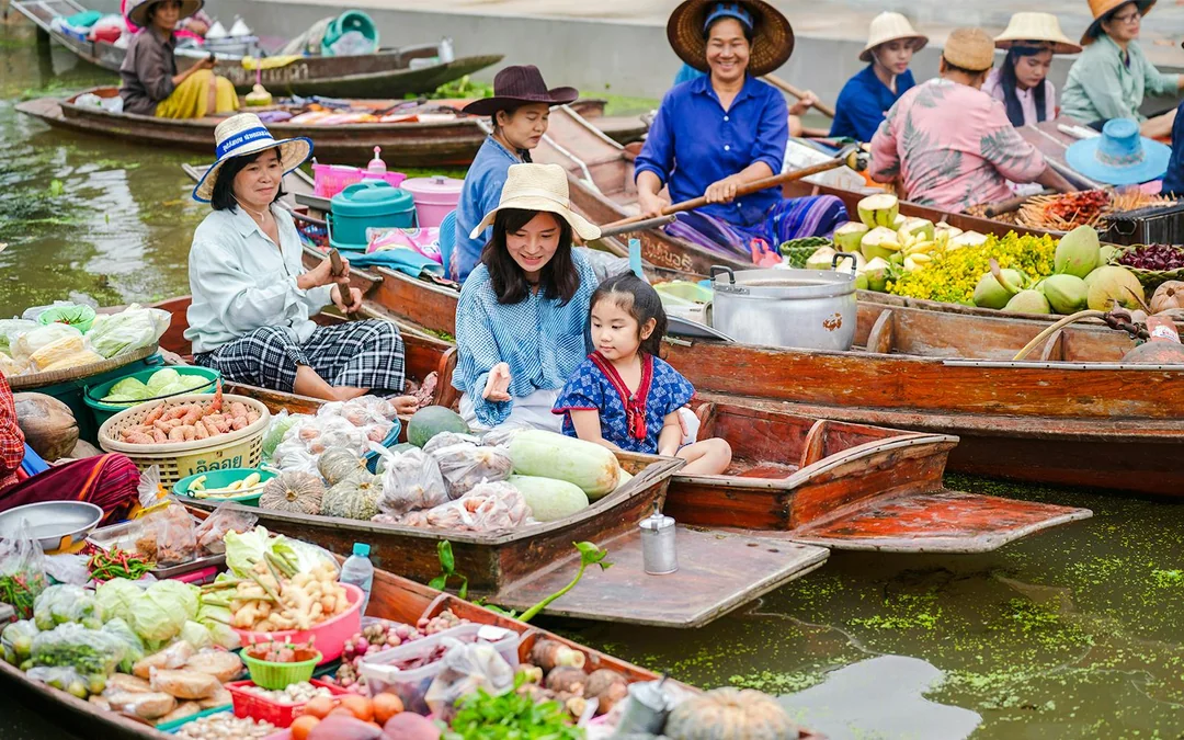 Damnoen Saduak Floating Market & Bangkok Elephant Camp Full-Day Guided Tour Image 2