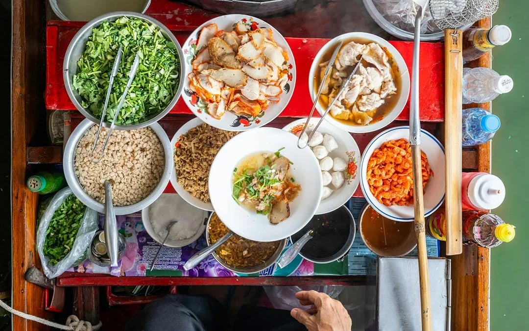 Damnoen Saduak Floating Market & Maeklong Railway Market Full-Day Guided Tour Image 10