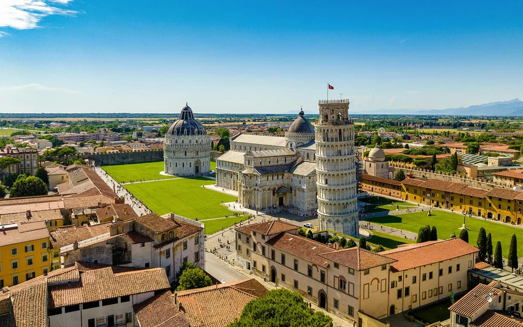 Day Tour from Florence to Pisa with Round-Trip Transfers Image 1