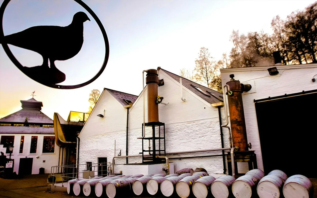 Day Tour Whisky & Waterfalls with Transfers from Edinburgh  & Distillery Entry Image 4