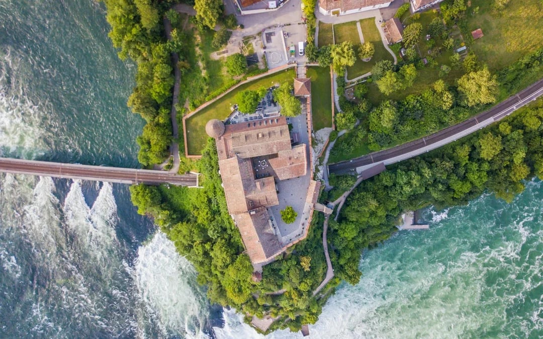 Day Trip From Zürich to Rhine Falls & Laufen Castle Image 11