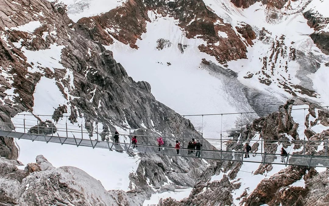 Day Trip to Mount Titlis via Lucerne Image 7