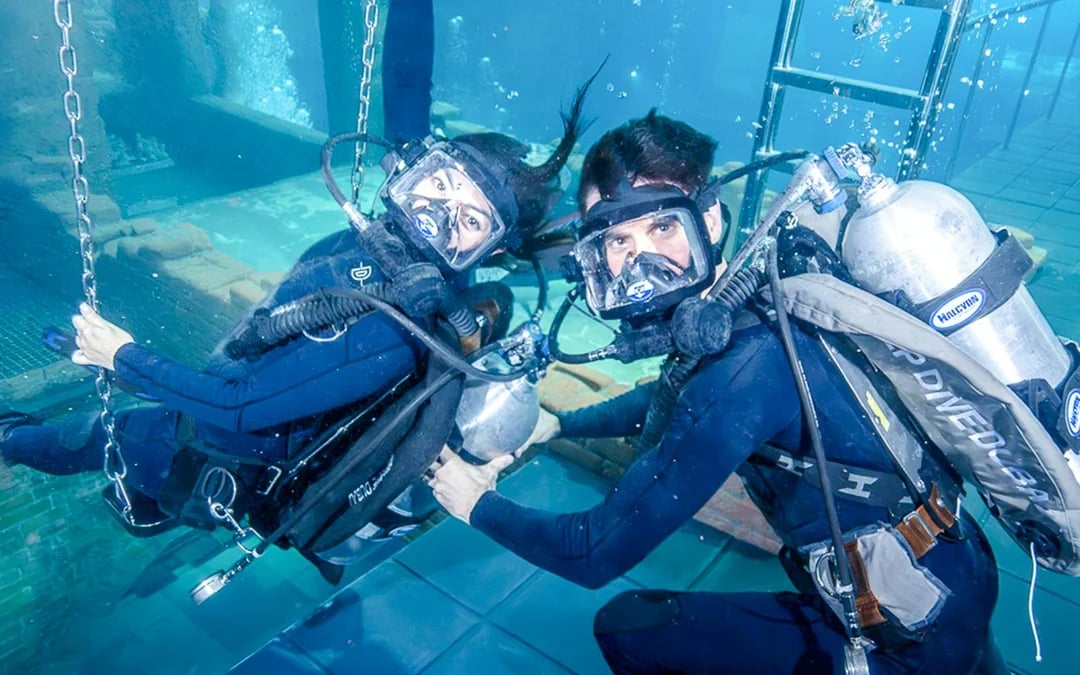 Deep Dive Dubai - Sunken City Walk  Image 2