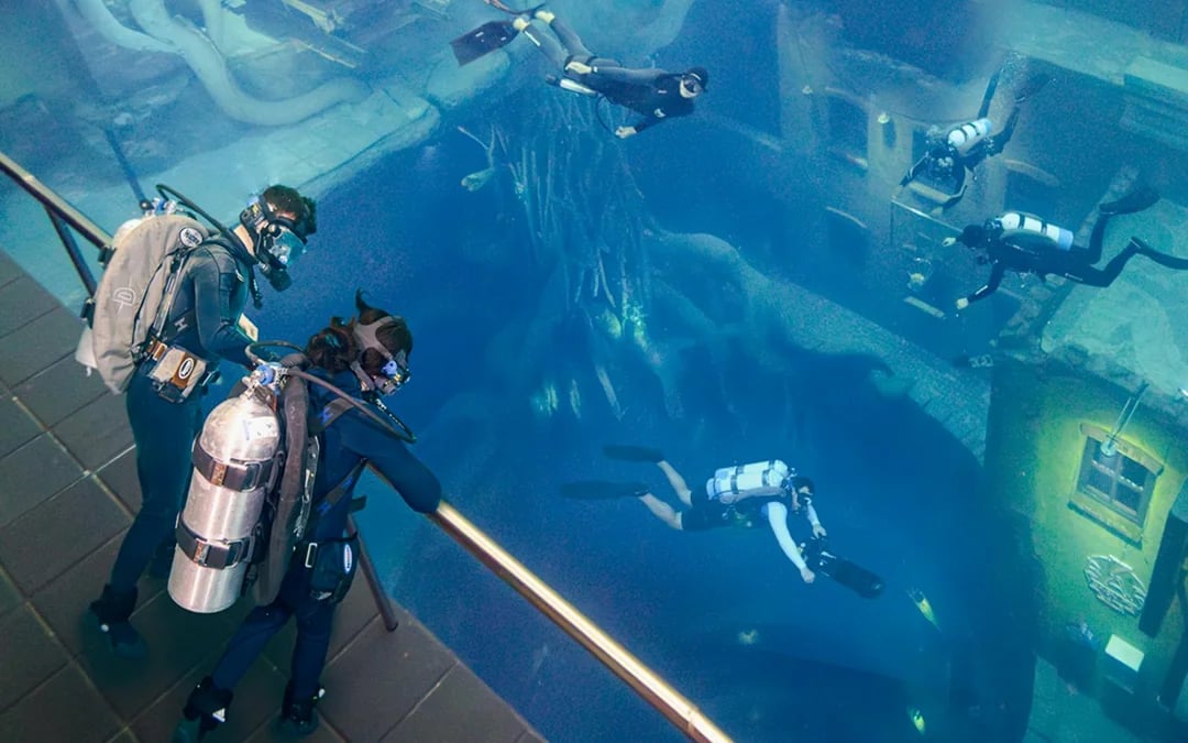 Deep Dive Dubai - Sunken City Walk  Image 5