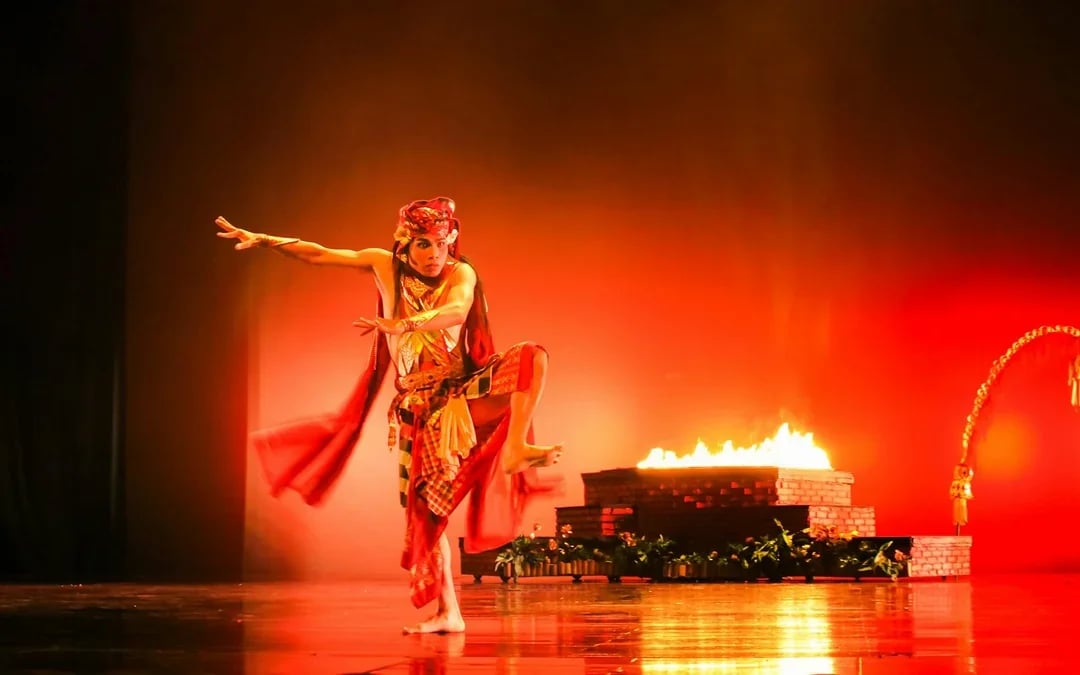 Devdan Show Tickets for Indonesian ID/KITAS Holders Image 8