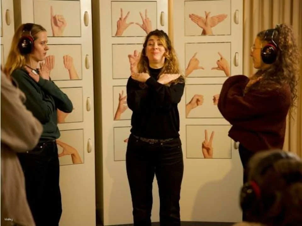 Dialogue in Silence immersive sensory guided exhibition