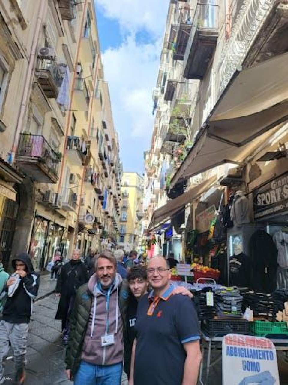 Diego Maradona tour with football, culture and pizza in Naples