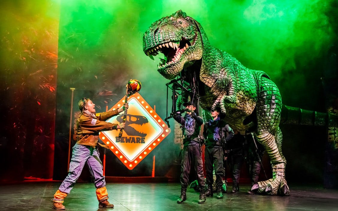 Dinosaur World Live Image 2
