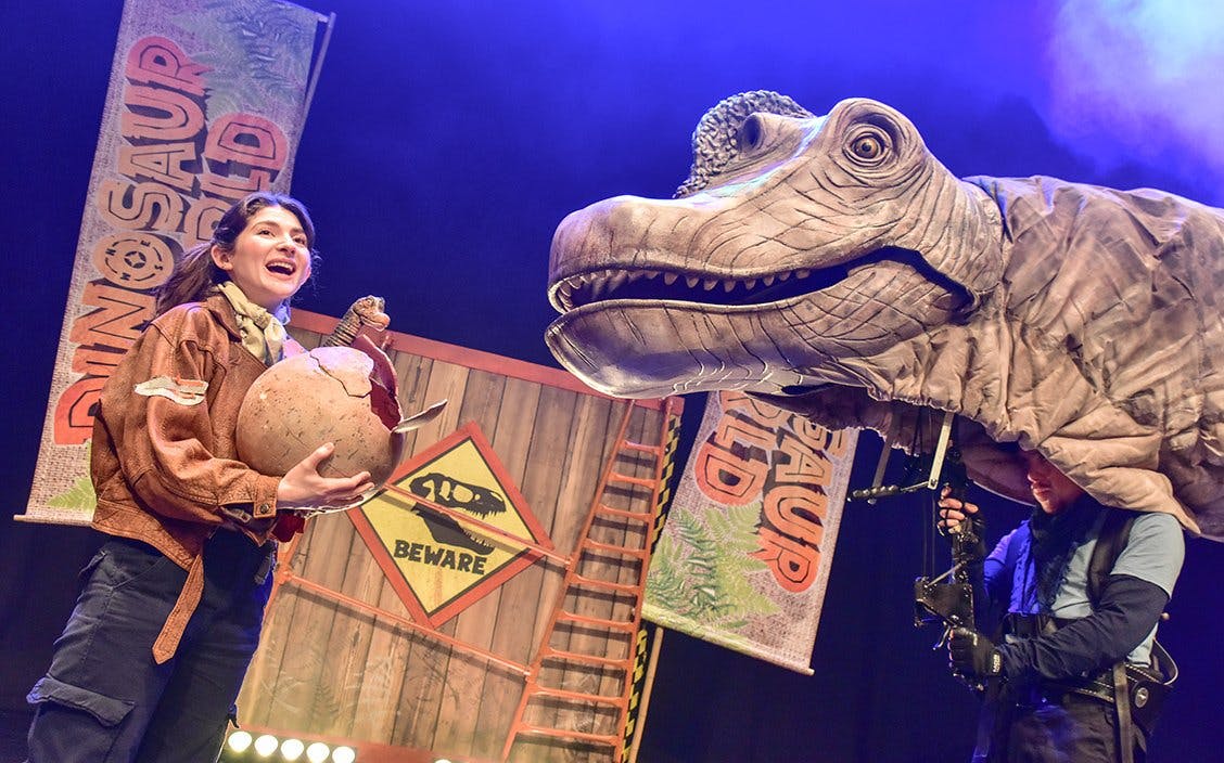 Dinosaur World Live Image 5