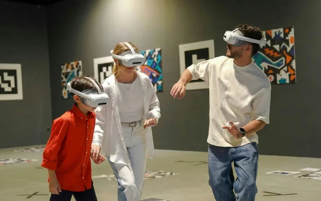 Dinosaurs: The Immersive Odyssey VR Experience Tickets with Museum Fossil Storage Access Image 2