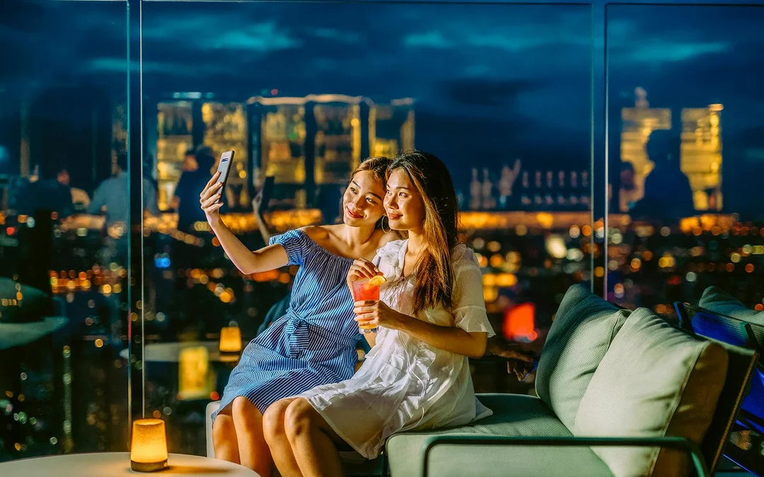 [Direct Entry] Mahanakhon SkyWalk + Skyverse Tickets with Meals & Drinks Image 4