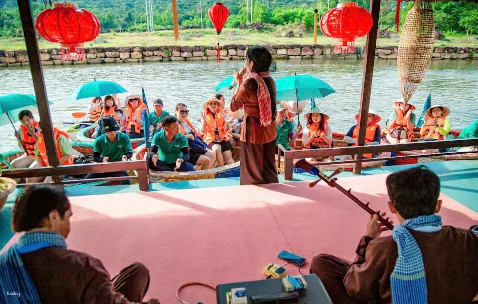 [Discount 30% OFF] Bamboo Basket Boat Ticket in Phu Quoc.