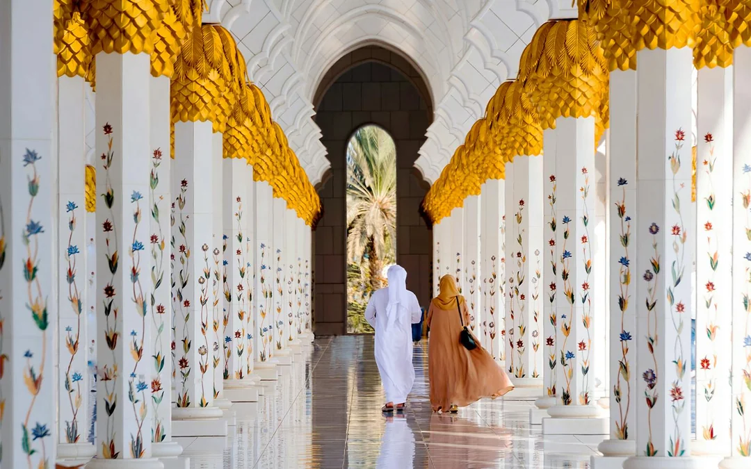 Discover Abu Dhabi: Premium Multilingual Guided Tour with Hotel Transfers Image 2