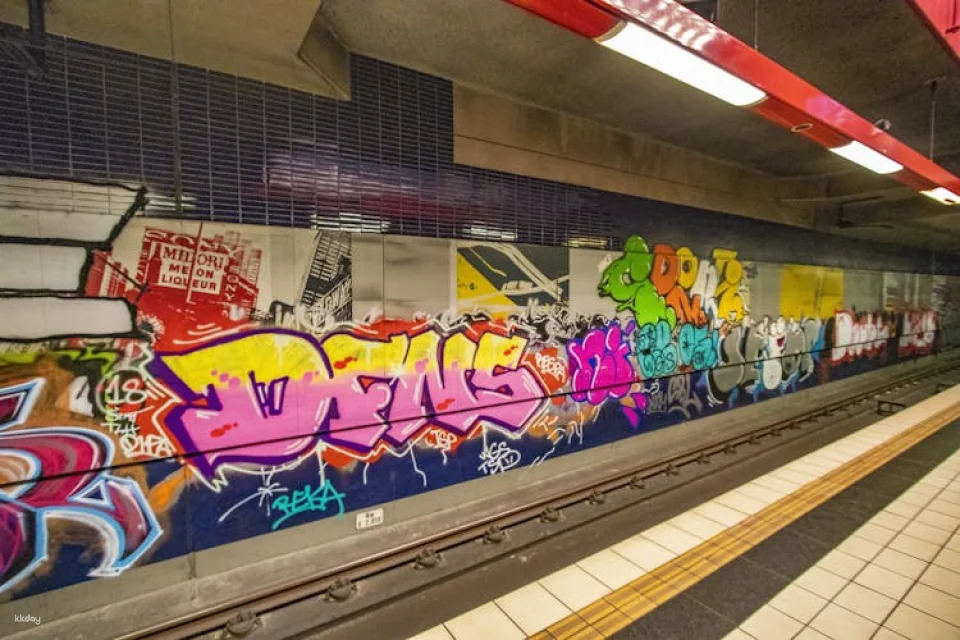 Discover Cologne's top street art quarter with a local