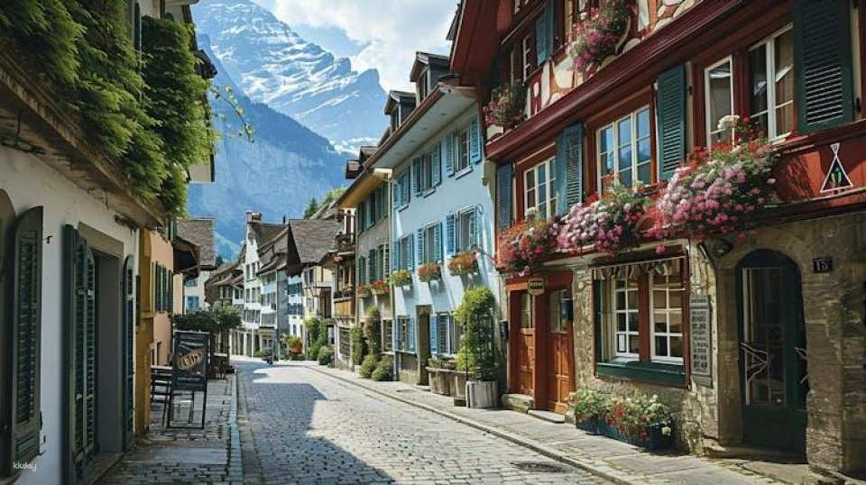 Discover Interlaken's most photogenic spots with a local