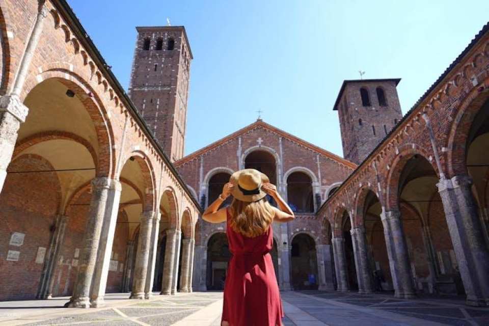 Discover Milan in 90 minutes with a local