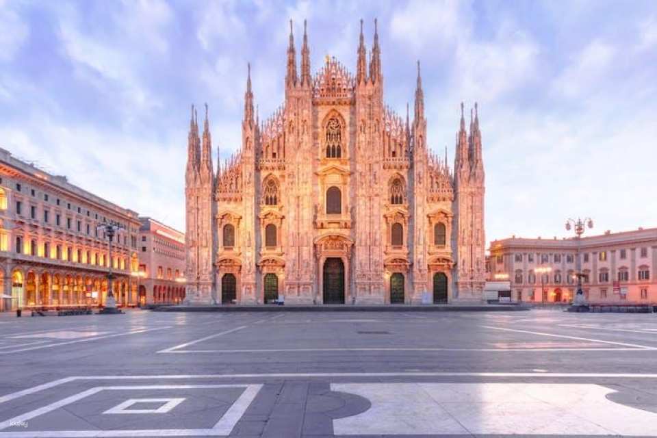 Discover Milan's photogenic places with a local