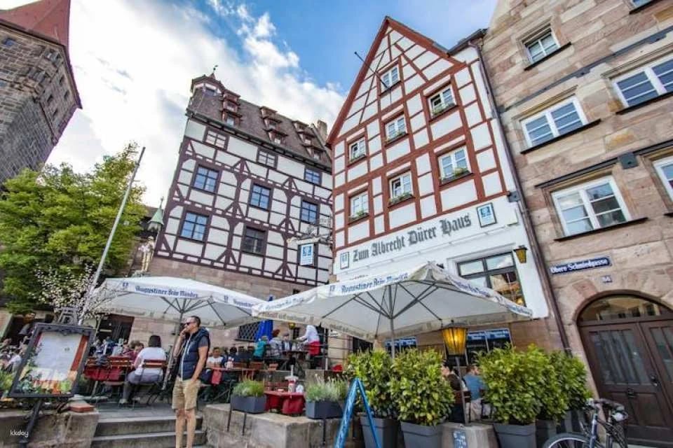 Discover Nuremberg's art and culture with a local