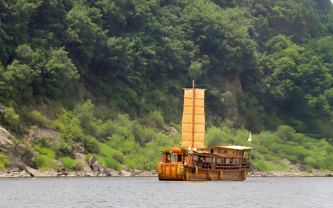 DMZ Full-Day Tour with Boat Riding Adventure in Imjin River Image 2