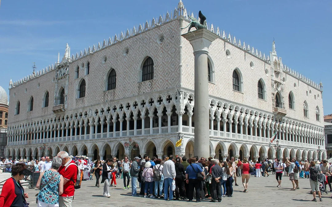 Doge's Palace Skip-The-Line Guided Tour Image 12