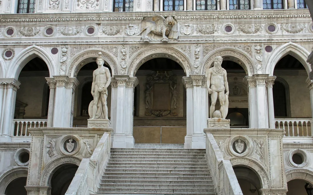 Doge's Palace Skip The Line Tickets with Guide Book Image 1