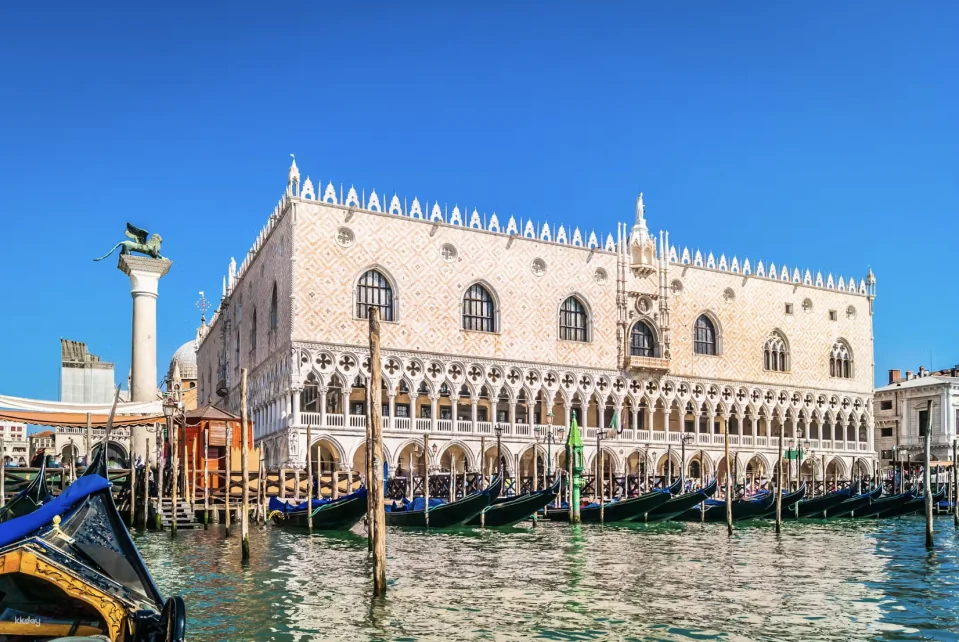 Doge's Palace: Fast Track Ticket | Italy