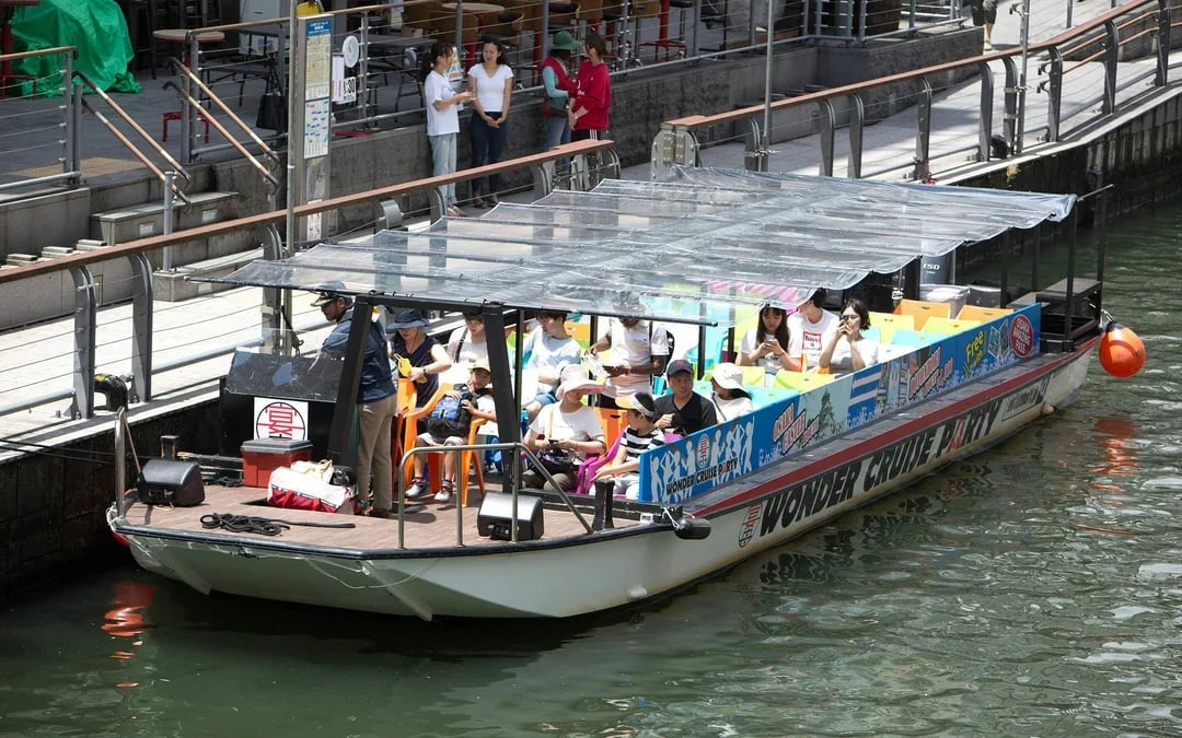 Dotonbori Wonder Night Sightseeing Cruise Tickets Image 4