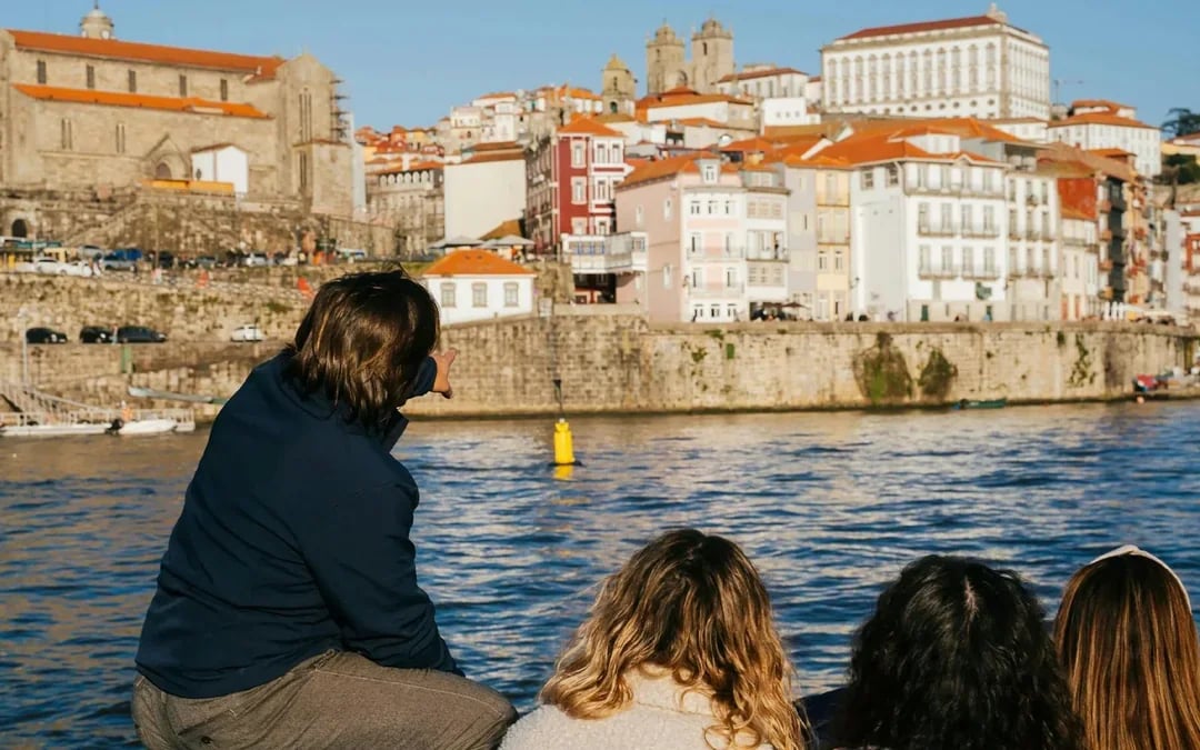 Douro River Luxury Yacht Cruise with Port Tasting and Chocolates Image 7