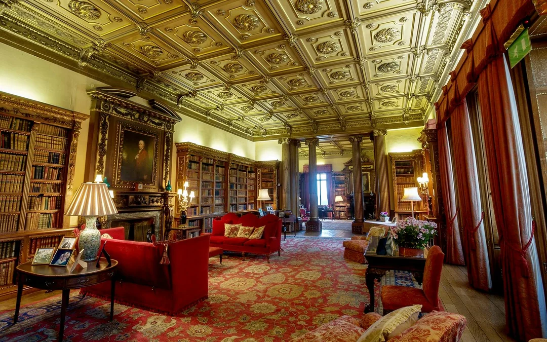 Downton Abbey: Guided Day Tour of Highclere Castle, Oxford & Bampton from London Image 4