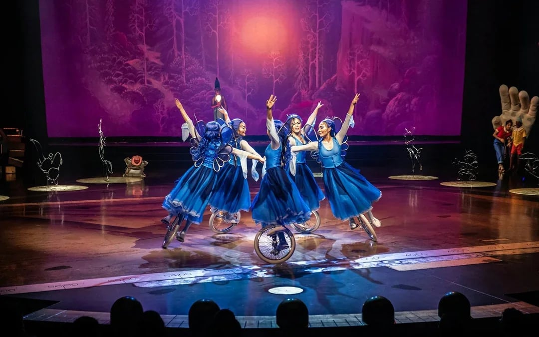 Drawn to Life by Cirque du Soleil & Disney Image 5