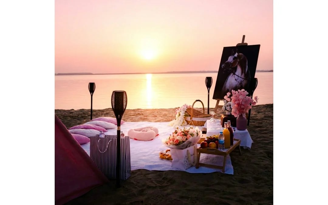 Dubai Beach Horse Riding with Private Picnic for Two Image 4