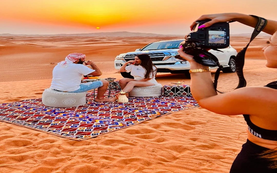 Dubai Desert Safari with Dune Bashing, BBQ Dinner and Live Shows Image 8