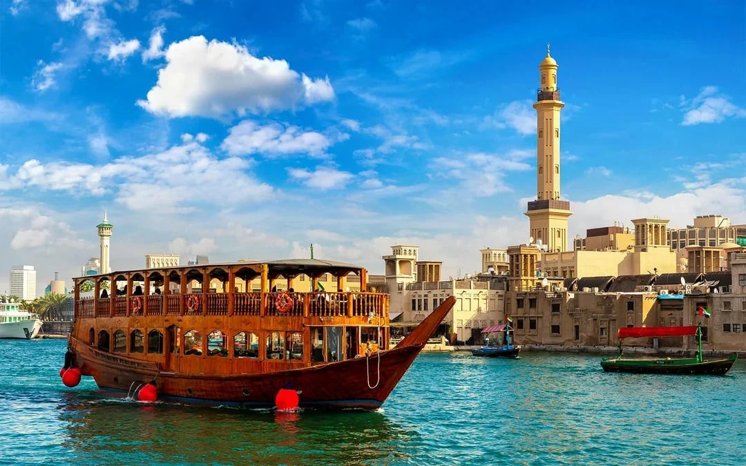 Dubai Full-Day City Tour with Abra Ride, Guide & Transfers Image 11