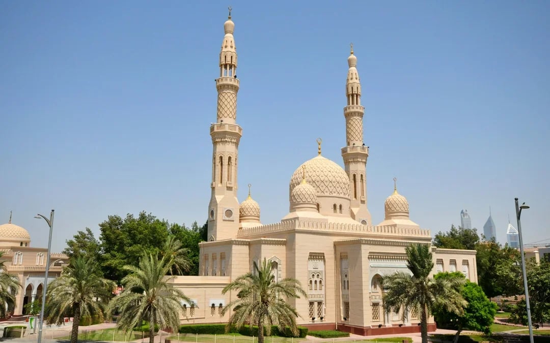 Dubai Full-Day City Tour with Abra Ride, Guide & Transfers Image 4